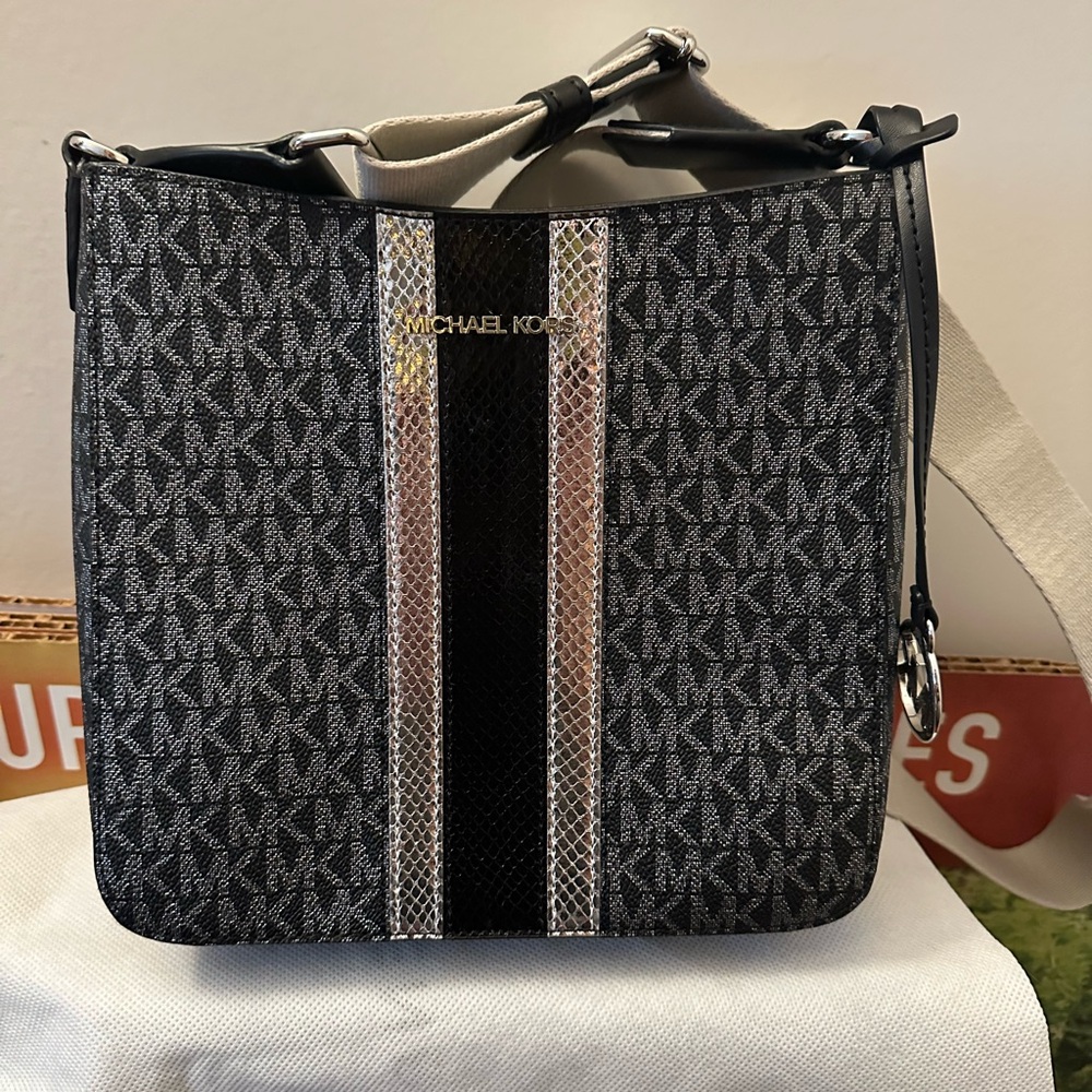 NWOT Michael Kors Jet Set Travel Small Signature Logo Metallic Messenger Bag